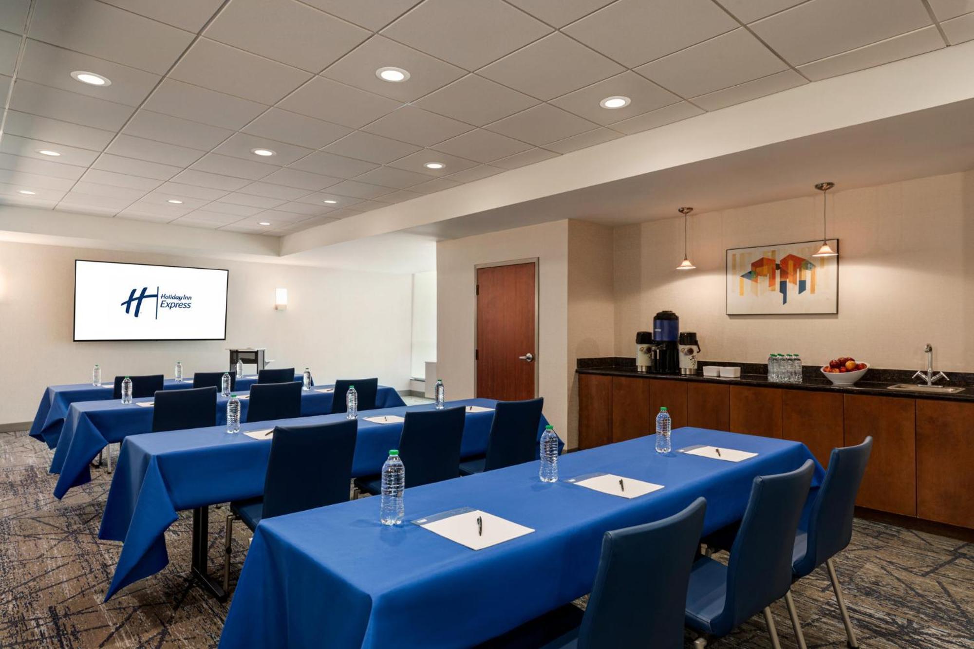 Express At The Stadiums By Ihg 3* Baltimore