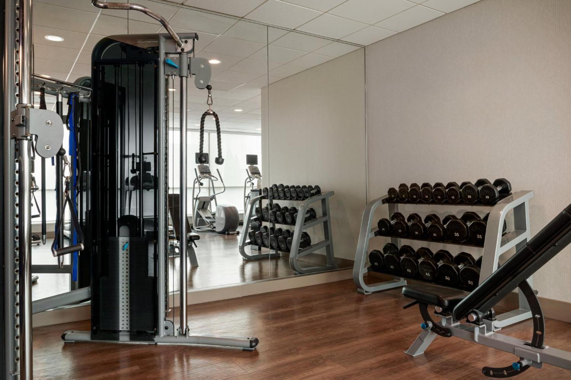 Hotel Express At The Stadiums By Ihg 3*