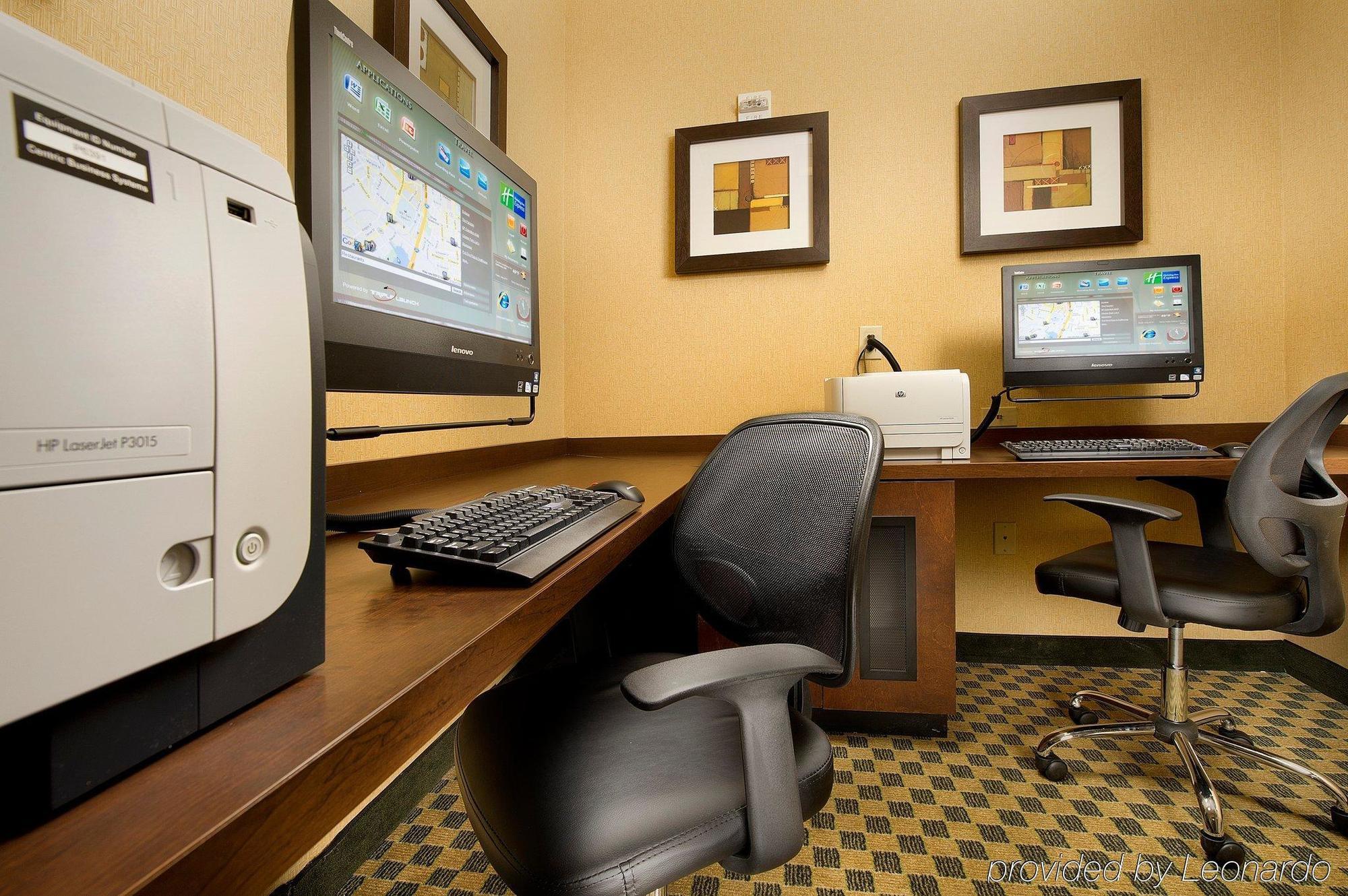 Express At The Stadiums By Ihg 3*
