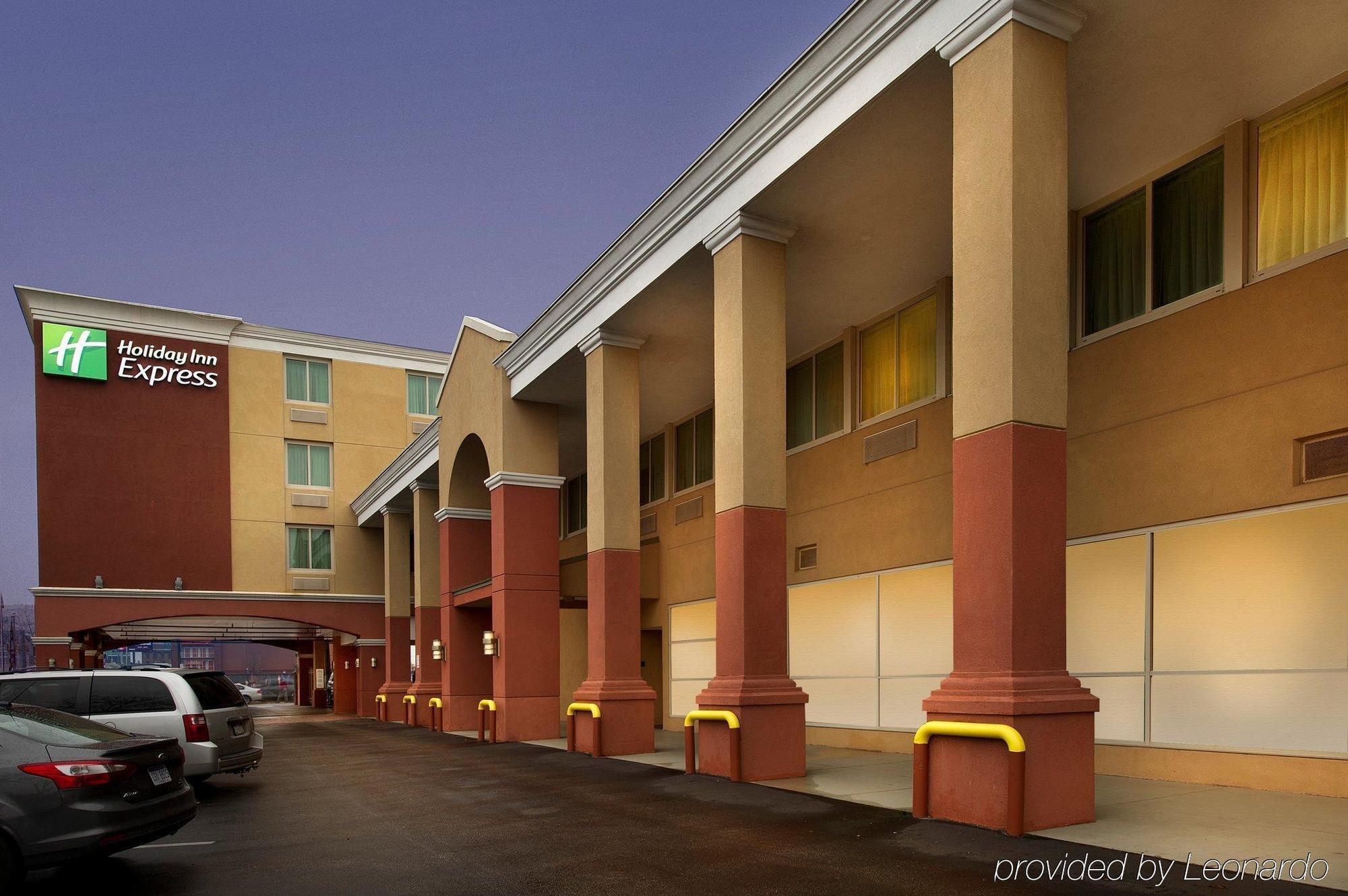 Express At The Stadiums By Ihg Hotel Baltimore
