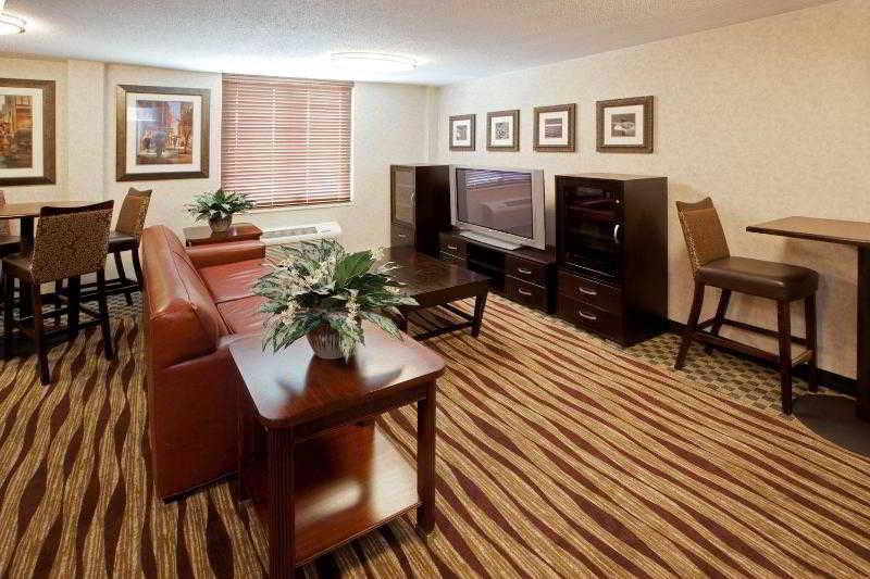 Hotel Express At The Stadiums By Ihg 3*