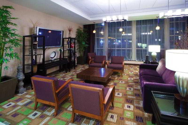 Hotel Express At The Stadiums By Ihg 3*