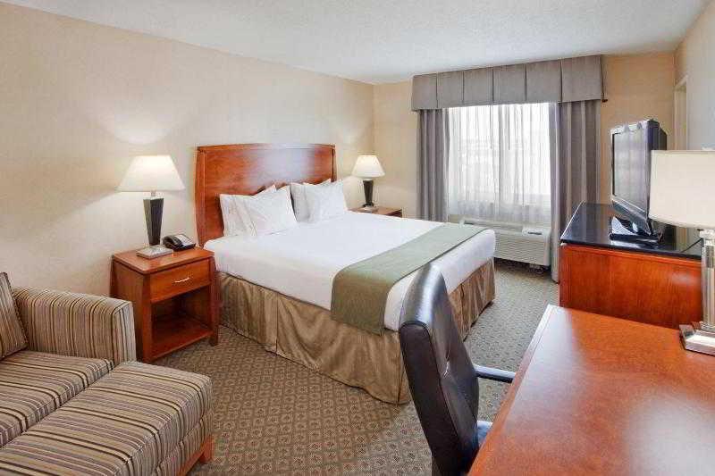 Hotel Express At The Stadiums By Ihg Baltimore